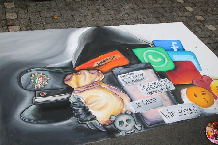 POL-SI: Polizei warnt mit Kunstaktion vor Betrügereien #polsiwi