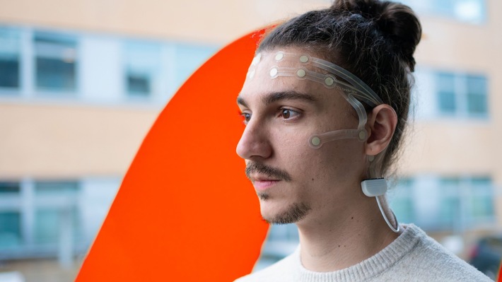 Fraunhofer IDMT und Zander Labs entwickeln EEG-System für BCI-Anwendungen außerhalb des Labors