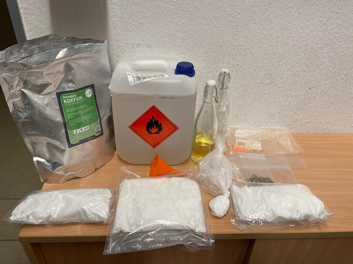 POL-HA: Ziviler Einsatztrupp und Schwerpunktdienst der Hagener Polizei beschlagnahmen bei gemeinsamer Kontrollaktion nicht geringe Menge Amphetamin