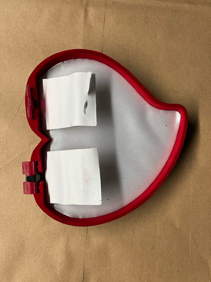 POL-PDPS: Liegt eine Straftat vor? - Polizei bittet um Hinweise