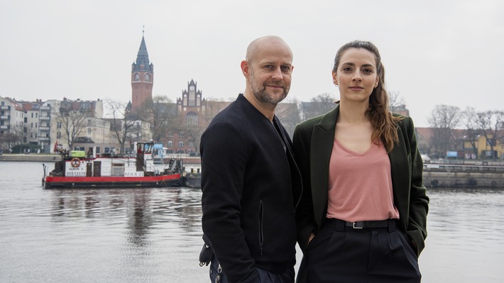 Drehstart für neue ZDF-Freitagskrimi-Reihe &quot;Jenseits der Spree&quot; / Mit Jürgen Vogel und Seyneb Saleh