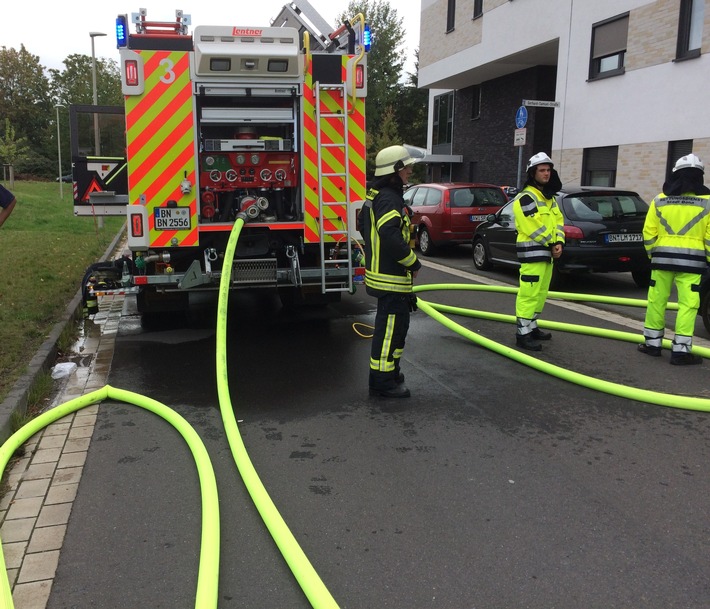 FW-BN: Feuer in Bonn-Kessenich - Wohnung ausgebrannt