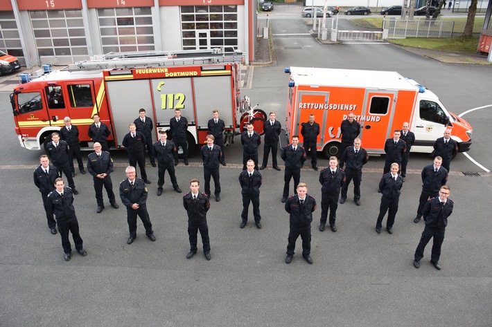 FW-DO: Erster komplett von der Feuerwehr ausgebildeter Lehrgang beendet nach vier Jahren die Grundausbildung