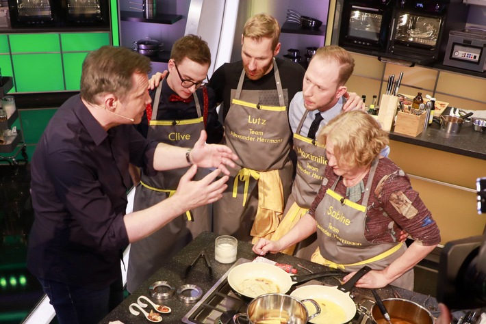 Das ist Wilder Westen auf der Zunge! Alexander Herrmann auf einem kulinarischen Rodeo-Ritt bei "The Taste" am Mittwoch, 9. Oktober, um 20:15 Uhr in SAT.1