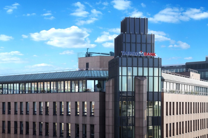 TARGOBANK weitet Firmenkundengeschäft aus / Aus BECM Deutschland wird TARGOBANK Corporate &amp; Institutional Banking