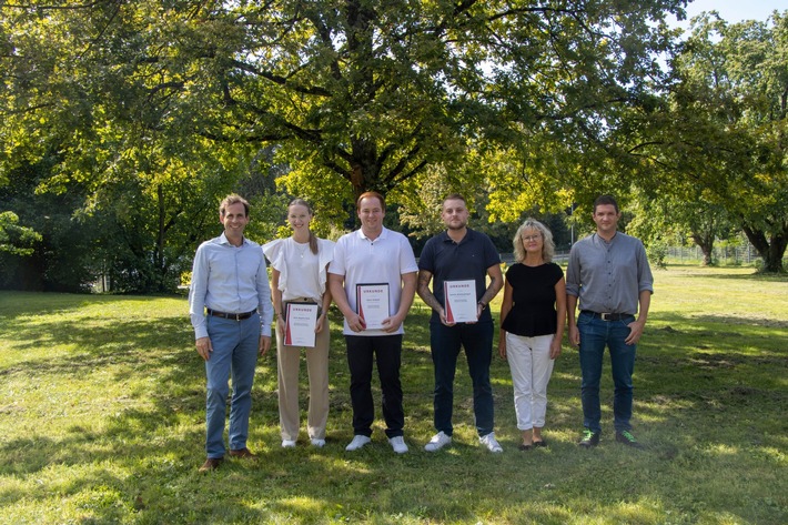 Koehler Group Celebrates Trainees