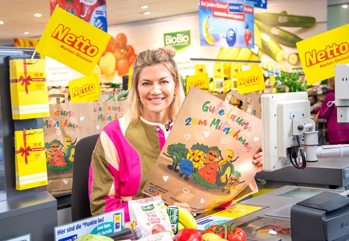 Mit Kinderkunst und Star-Power für den guten Zweck: Die Netto-Spendentasche zugunsten sozialer Projekte