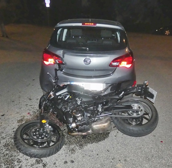 POL-SN: Motorradfahrer flüchtet nach Unfall zu Fuß