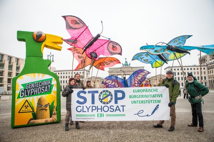 Mit Brief und Siegel der EU: eine Million gegen Glyphosat