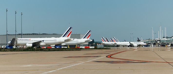 Air France feiert das 30-jährige Jubiläum ihres Drehkreuzes am Flughafen Paris-Charles de Gaulle