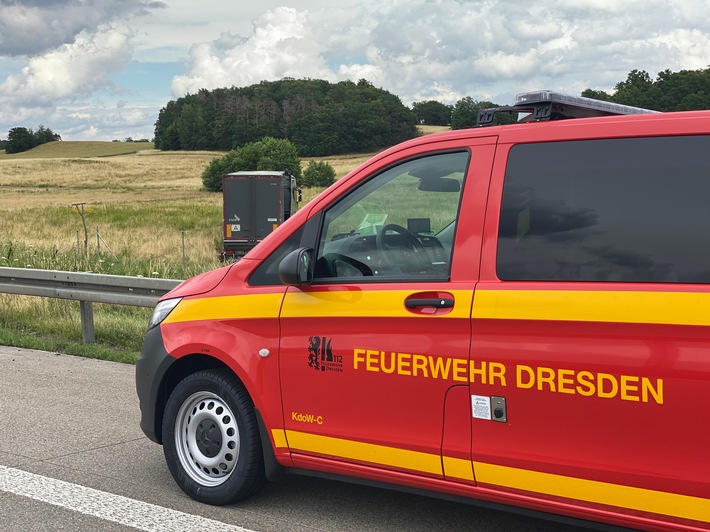 FW Dresden: Verkehrsunfall mit Verletzten auf der Autobahn
