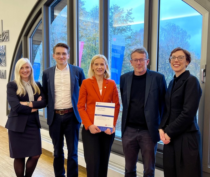 Dritte Förderphase: Sonderforschungsbereich „Globale Entwicklungsdynamiken von Sozialpolitik“