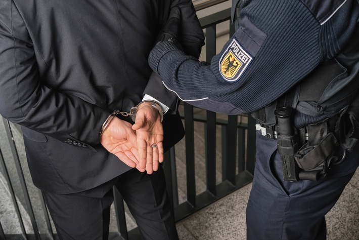 BPOLD FRA: Bundespolizei vollstreckt Untersuchungshaftbefehl wegen schweren räuberischen Diebstals