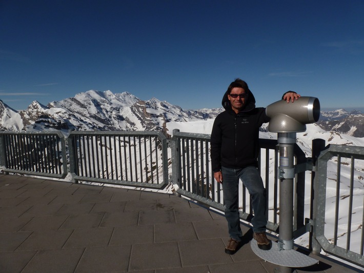 Crans-Montana: Schweizer Tourismus-Marke feiert mit VIScope, dem Erlebnisfernrohr - BILD