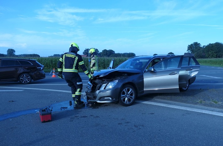 POL-COE: Coesfeld, Lette, B474/ Autos zusammengestoßen