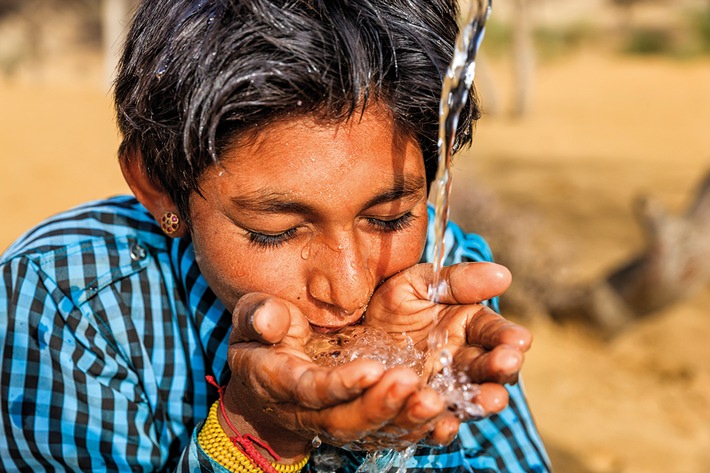 StopArmut macht Wasser zum Thema - eine elementare Herausforderung der Gegenwart / Online StopArmut-Konferenz 2021: &quot;Wasser - Durst nach Gerechtigkeit&quot;