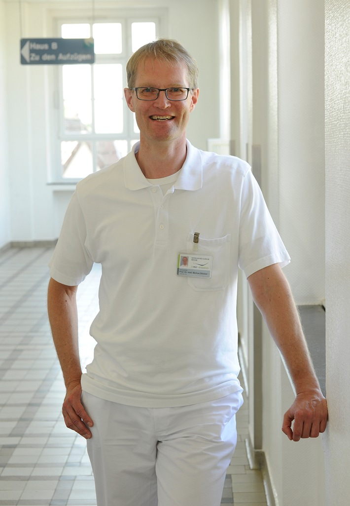 DGP-Präsident Professor Dr. med. Markus Stücker verdeutlicht Wichtigkeit: Thrombose, Lungenembolie - Prophylaxe mit Kompressionsstrümpfen in Zeiten von Corona
