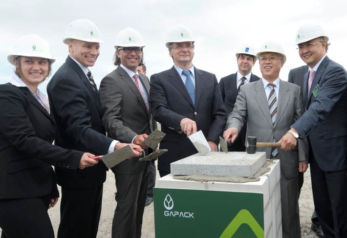 Zeremonie mit Ministerpräsident Dr. Reiner Haseloff zum Auftakt der Bauarbeiten (mit Bild)