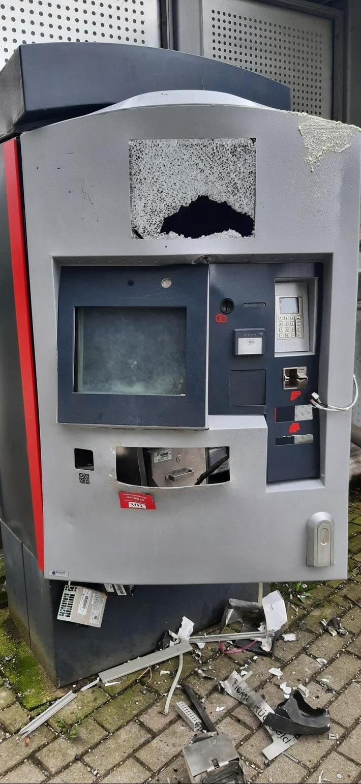 BPOLI EF: Fahrausweisautomat in Erfurt-Bischleben gesprengt