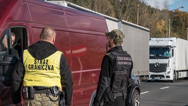 BPOLI LUD: Polen untersagt 7 Personen die Einreise