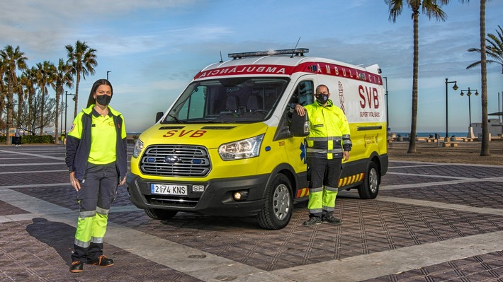 Erste Folge der neuen "Lifesavers"-Videoreihe von Ford begleitet eine Rettungssanitäterin, die ihren Traum lebt