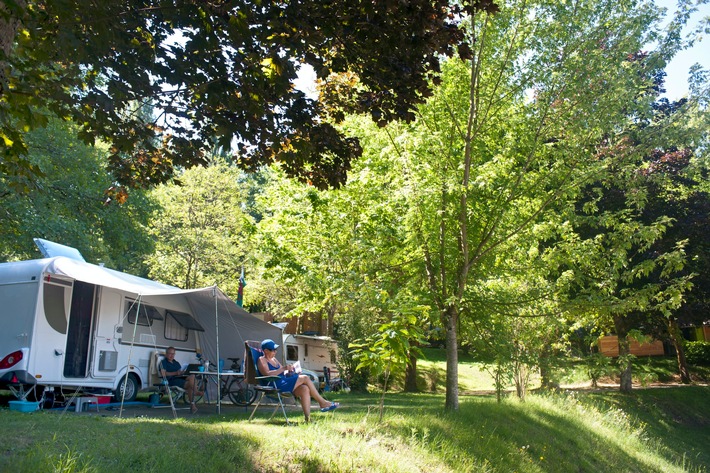 Camping in Zeiten von Corona - Frankreich öffnet Plätze für deutsche Camper / Suche: PiNCAMP veröffentlicht freie Plätze für deutsche Camper / Gegen Corona: Huttopia mit nachhaltigem Hygienekonzept