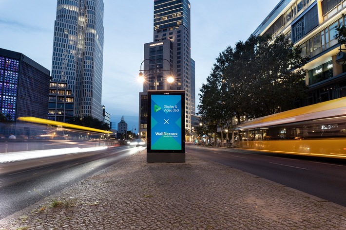 DOOH von WallDecaux in Echtzeit über Googles Display & Video 360 buchbar