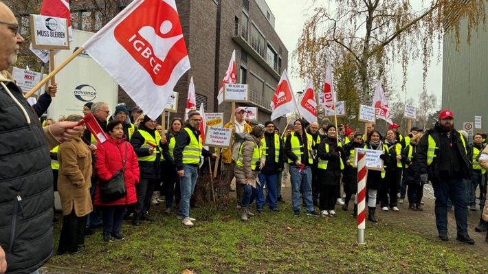 Warnstreik bei Advance Pharma in Reinickendorf – Beschäftigte setzen Zeichen für Gerechtigkeit