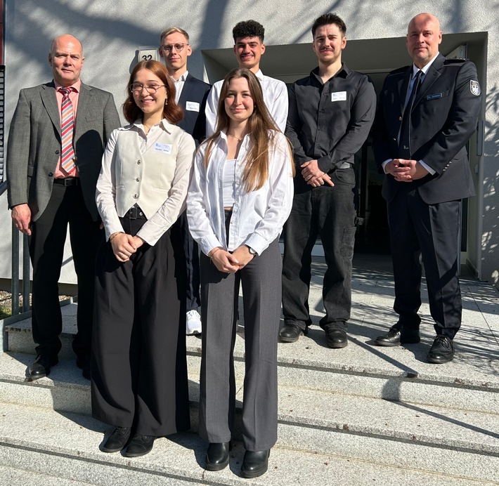 HZA-LÖ: Bachelorstudium beim Hauptzollamt Lörrach gestartet