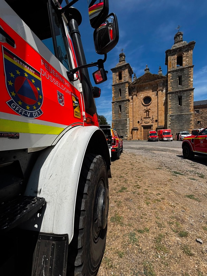 FW-D: FOLGEMELDUNG 1: Feuerwehr Düsseldorf unterstützt als Teil der EU-Waldbrandeinheit in Spanien bei der Waldbrandbekämpfung