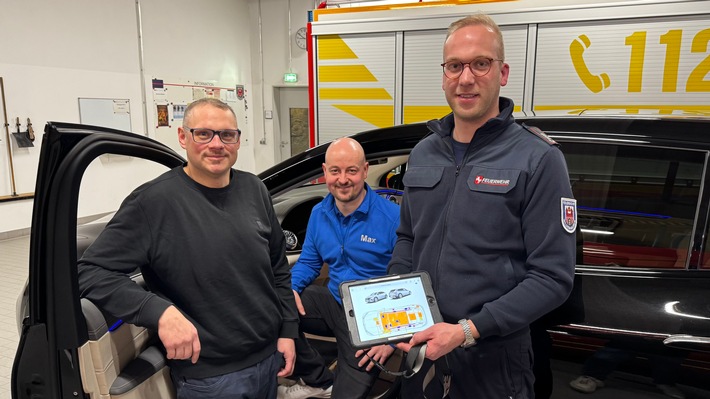 FW-OLL: Sonderdienst der Feuerwehr Wildeshausen zum Thema E-Mobilität