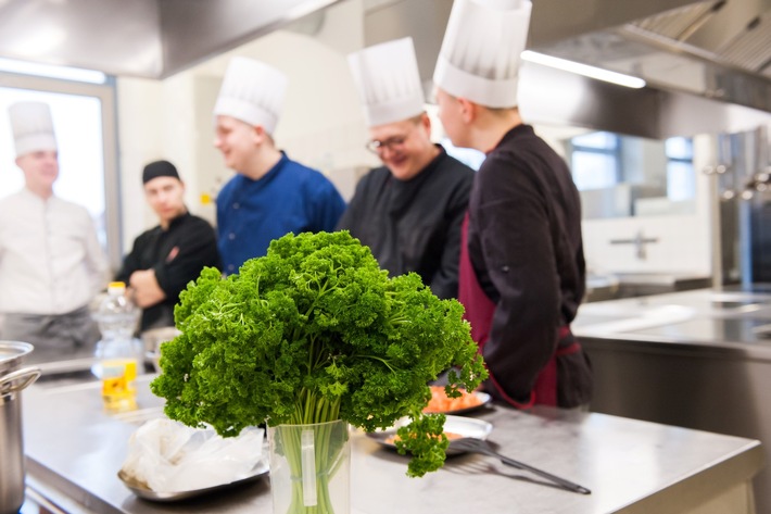 „Herzogs Gastgeber“ werben für die gastgewerbliche Ausbildung im Herzogtum Lauenburg