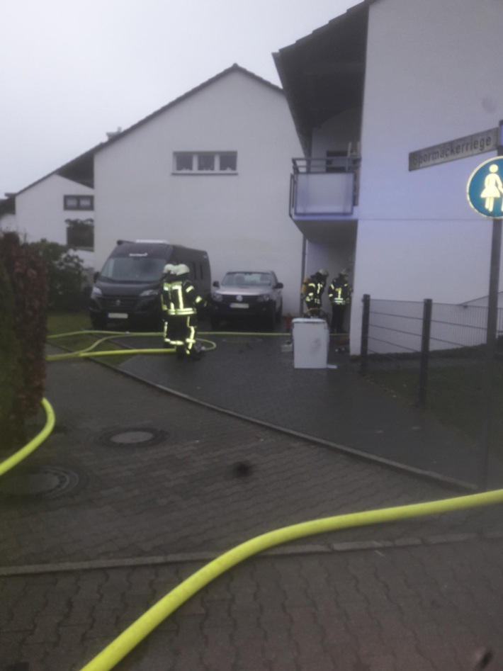 FW-EN: Brand im Gebäude