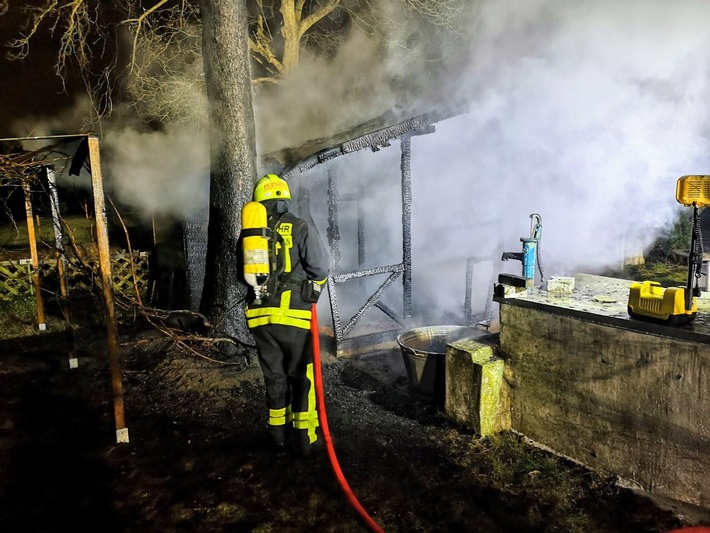 FW-F: Bemerkenswerte Einsätze der vergangenen Nacht von Freitag auf Samstag