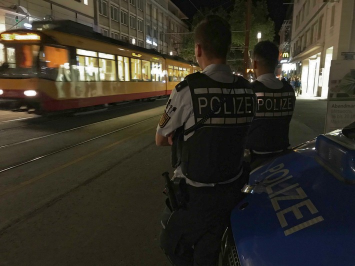 POL-KA: Erfolgreiche Schwerpunktkontrolle von VBK und Polizei am Samstagabend