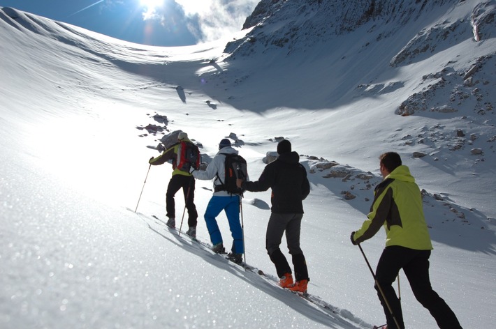 Jochen Schweizer stellt Wintertrendsportarten vor