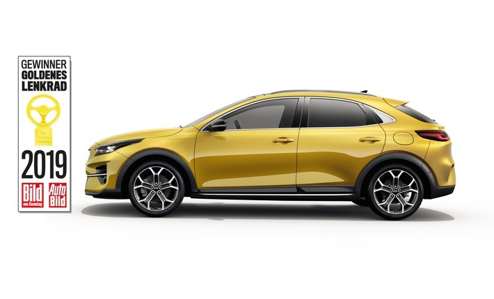 Kia XCeed, Goldenes Lenkrad 2019 (Bestes Auto unter 35 000 Euro). Weiterer Text über ots und www.presseportal.de/nr/33685 / Die Verwendung dieses Bildes ist für redaktionelle Zwecke honorarfrei. Veröffentlichung bitte unter Quellenangabe: "obs/Kia Motors Deutschland GmbH"