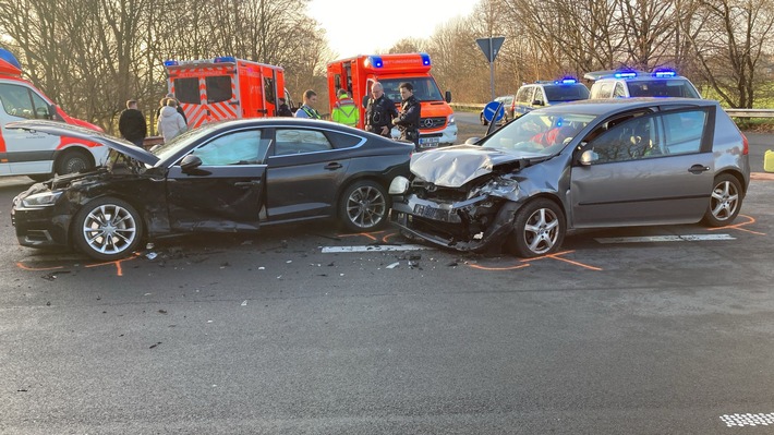 FW Kranenburg: Verkehrsunfall mit mehreren Verletzten