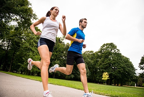 Pressemitteilung // Global Running Day am 5. Juni: Expertentipps für risikoarmes Marathonlaufen