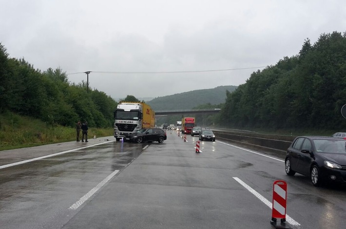 POL-VDKO: Verkehrsunfälle infolge des schlechten Wetters im nördlichen Rheinland-Pfalz