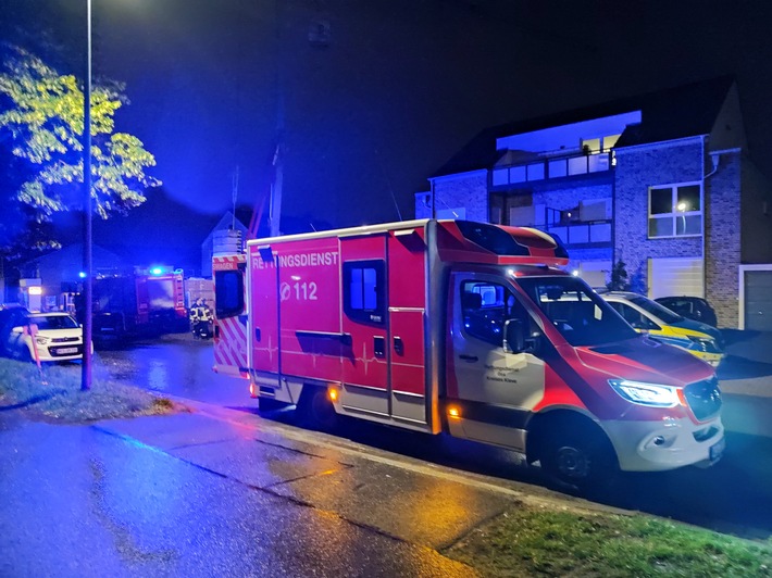 FW-KLE: Im Badezimmer gestürzt: Feuerwehr rettet 85jährigen Senior