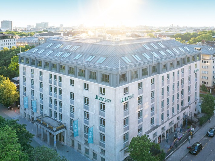 LV 1871 wächst stärker als die Branche - deutliches Plus im Neugeschäft und bei gebuchten Beiträgen
