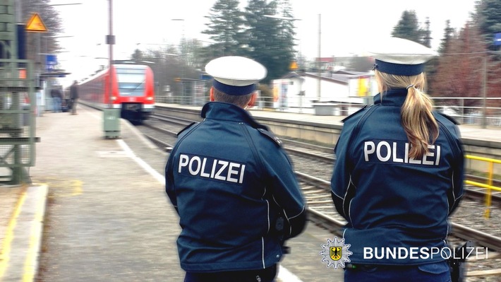 Bundespolizeidirektion München: Vorsicht Lebensgefahr: S-Bahn-Surfen - Bundespolizei warnt!
