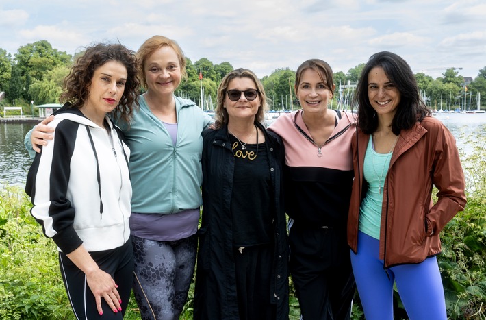 Dreh für neuen NDR Fernsehfilm „Club der Frühschwimmerinnen“ mit Anja Kling, Annett Sawallisch, Aybi Era und Anne Schäfer