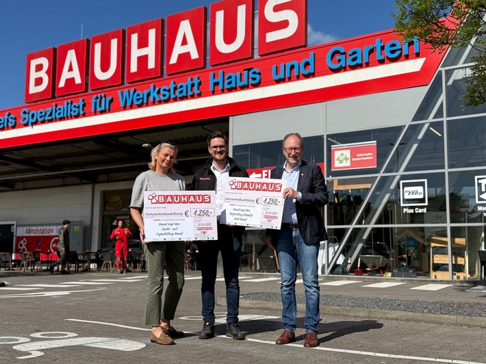 BAUHAUS Hennef spendet 2.500 Euro an lokale Stiftungen