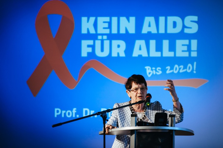 Deutsche Aidshilfe zum Abschied von Rita Süssmuth: "Wir verneigen uns vor einer Jahrhundert-Politikerin"
