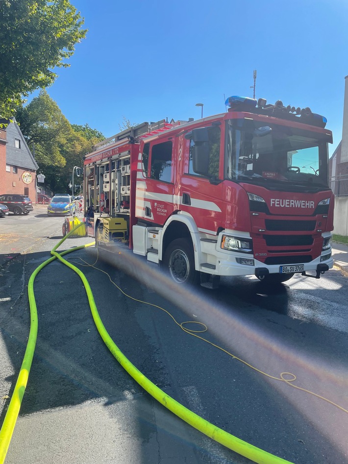 FW-BO: Gasausströmung in der Elsar-Brändström-Straße in Bochum-Weitmar