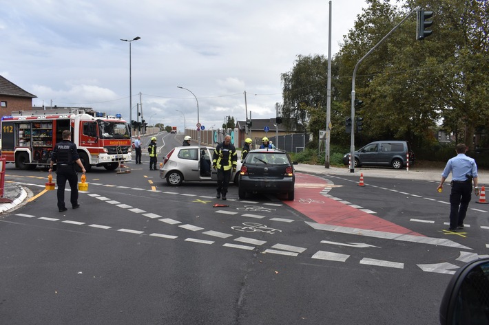 POL-MG: Baby bei Verkehrsunfall verletzt