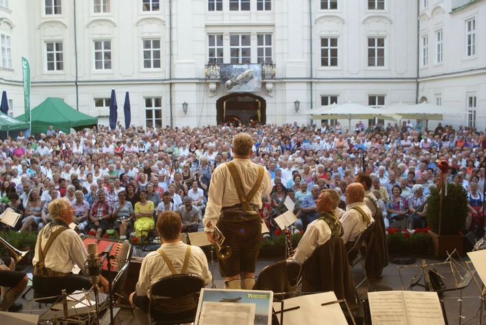 Innsbrucker Promenadenkonzerte 2014: 20 Jahre Unterhaltung für laue Sommernächte (2. bis 27. Juli 2014) - BILD