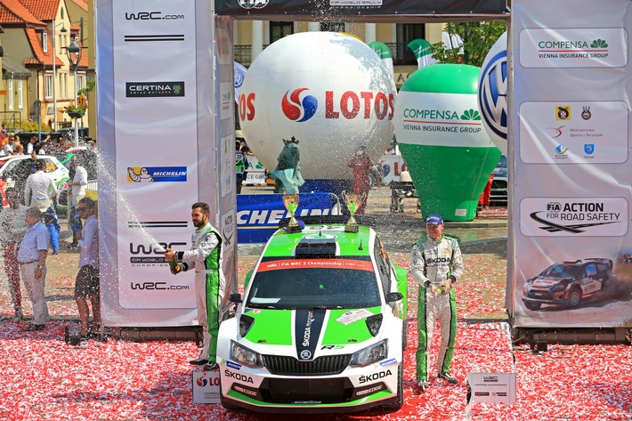 &#039;Formel 1 im Wald&#039;: SKODA Fabia R5 bei der schnellsten WM-Rallye des Jahres am Start (FOTO)